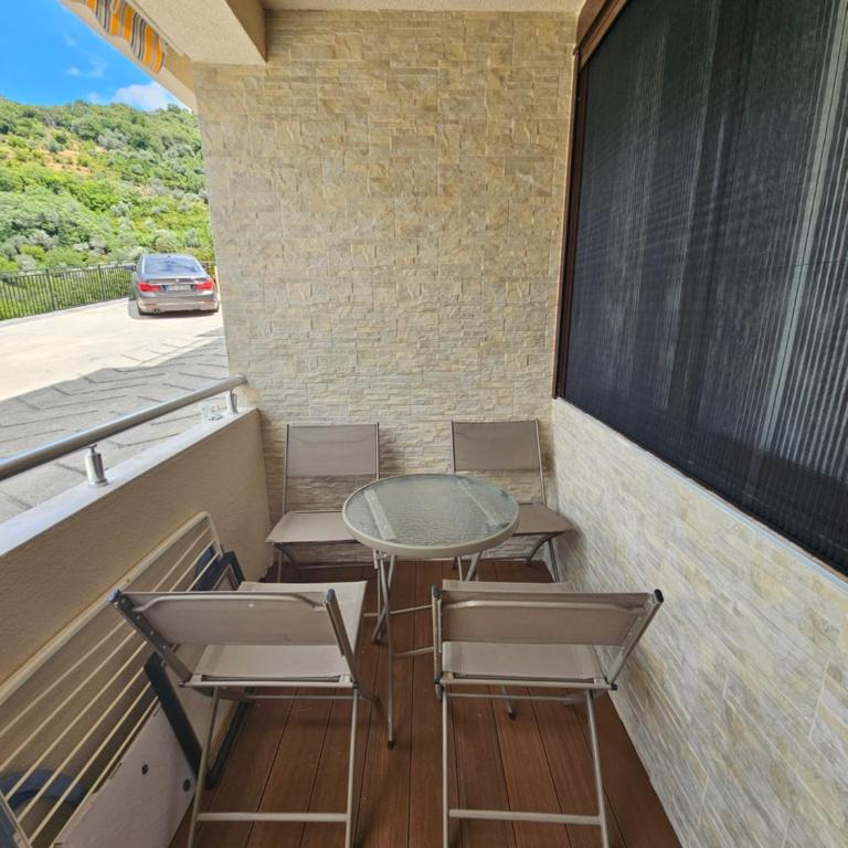 Apartmani Nikic -Tivat - Apartman s 1 Spavaćom Sobom, Balkonom i Pogledom na More - 2