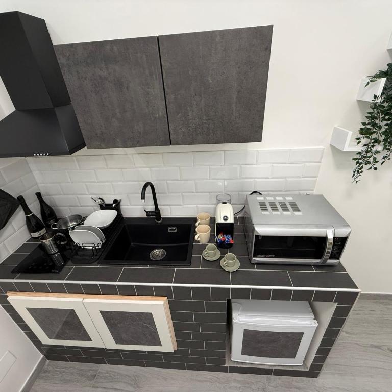 ROMA quartiere san giovanni nest love a 1500 mt dal colosseo - Casa con 1 Camera da Letto - 43