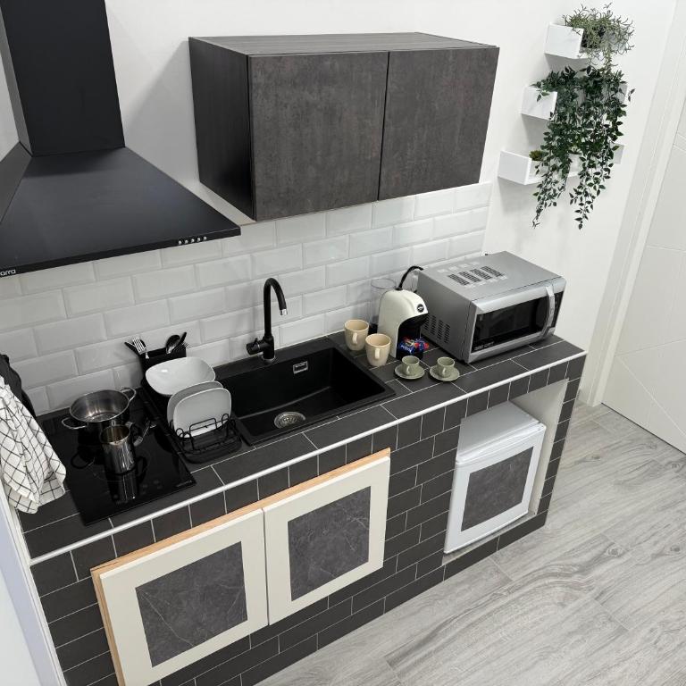 ROMA quartiere san giovanni nest love a 1500 mt dal colosseo - Casa con 1 Camera da Letto - 74