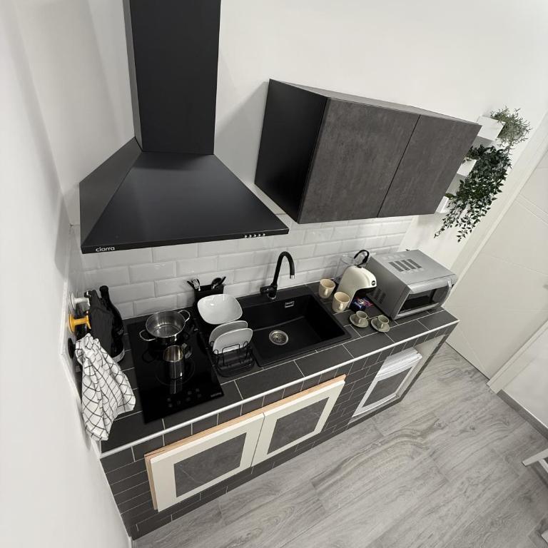 ROMA quartiere san giovanni nest love a 1500 mt dal colosseo - Casa con 1 Camera da Letto - 85
