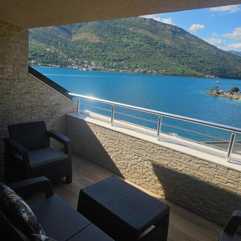 Apartmani Nikic -Tivat - Apartman s 1 Spavaćom Sobom i Pogledom na More - 3