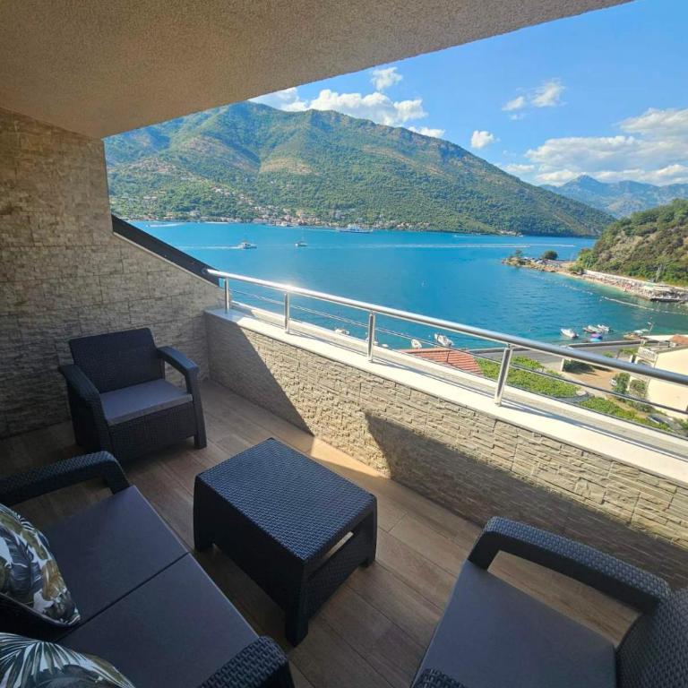Apartmani Nikic -Tivat - Apartman s 1 Spavaćom Sobom i Pogledom na More - 6