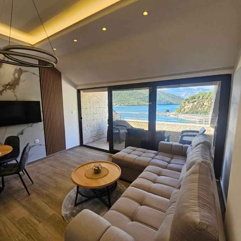 Apartmani Nikic -Tivat - Apartman s 1 Spavaćom Sobom i Pogledom na More - 7