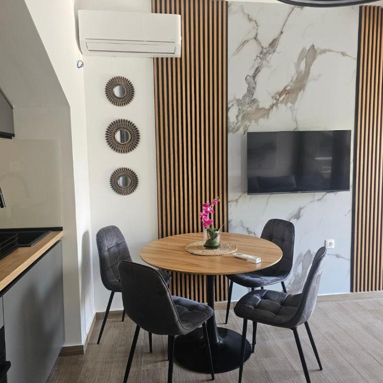 Apartmani Nikic -Tivat - Apartman s 1 Spavaćom Sobom i Pogledom na More - 13