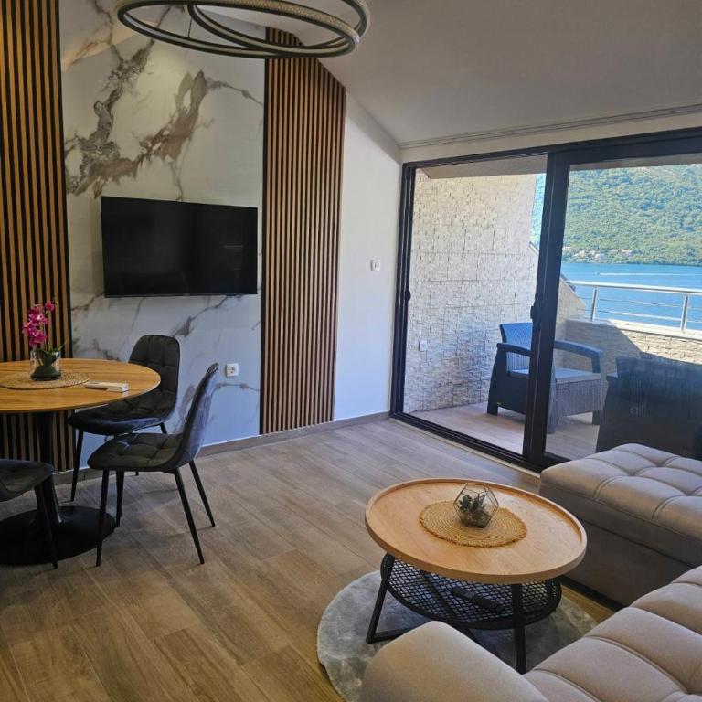 Apartmani Nikic -Tivat - Apartman s 1 Spavaćom Sobom i Pogledom na More - 15