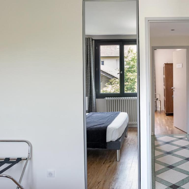 La Porte des Alpes chambres d'hôtes - Chambre Double avec Salle de Bains Privative - 25