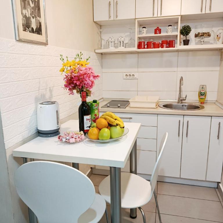 Urban Garden Apartments - Iris - One-Bedroom Apartment - 6