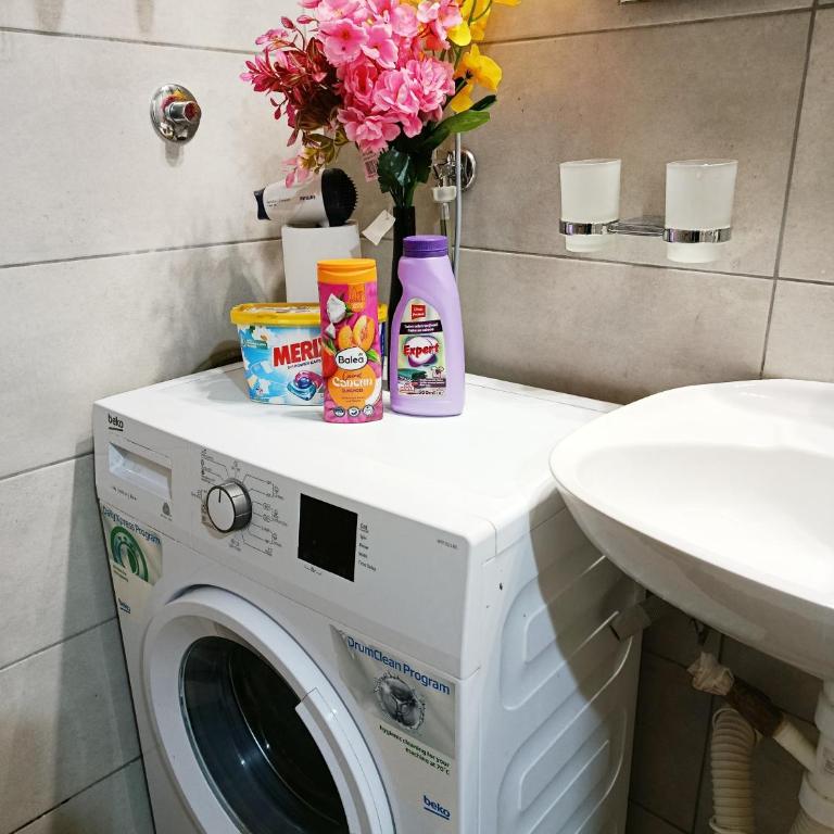 Urban Garden Apartments - Iris - One-Bedroom Apartment - 12