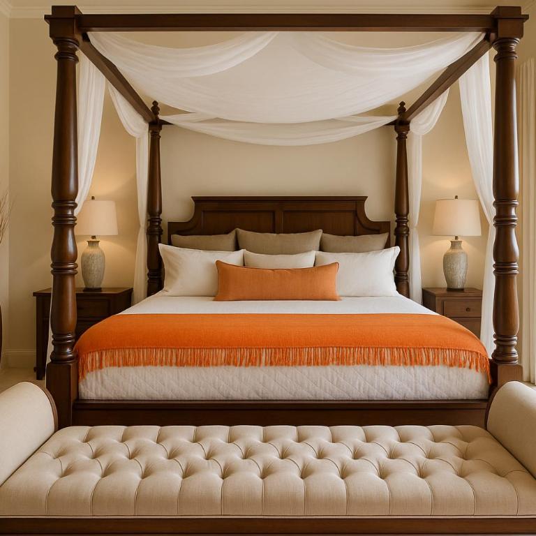Boca de Tomatlán Luxury Boutique Hotel Accommodations - Suite con cama grande y balcón - 1