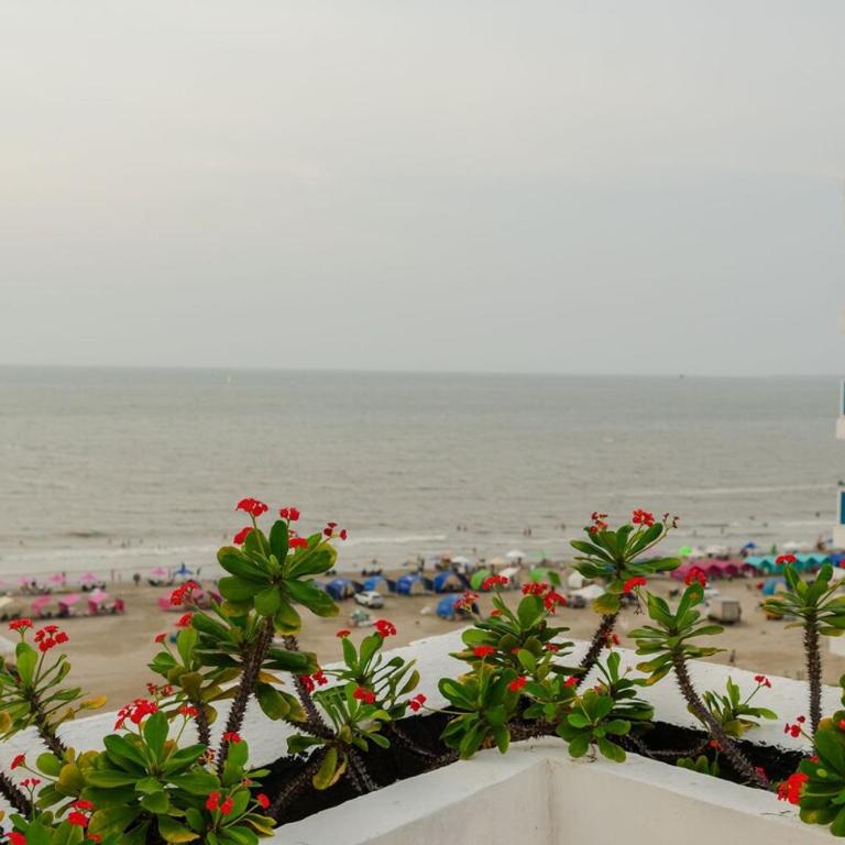 condominio con salida directa al mar - Apartamento de 3 dormitorios - 4