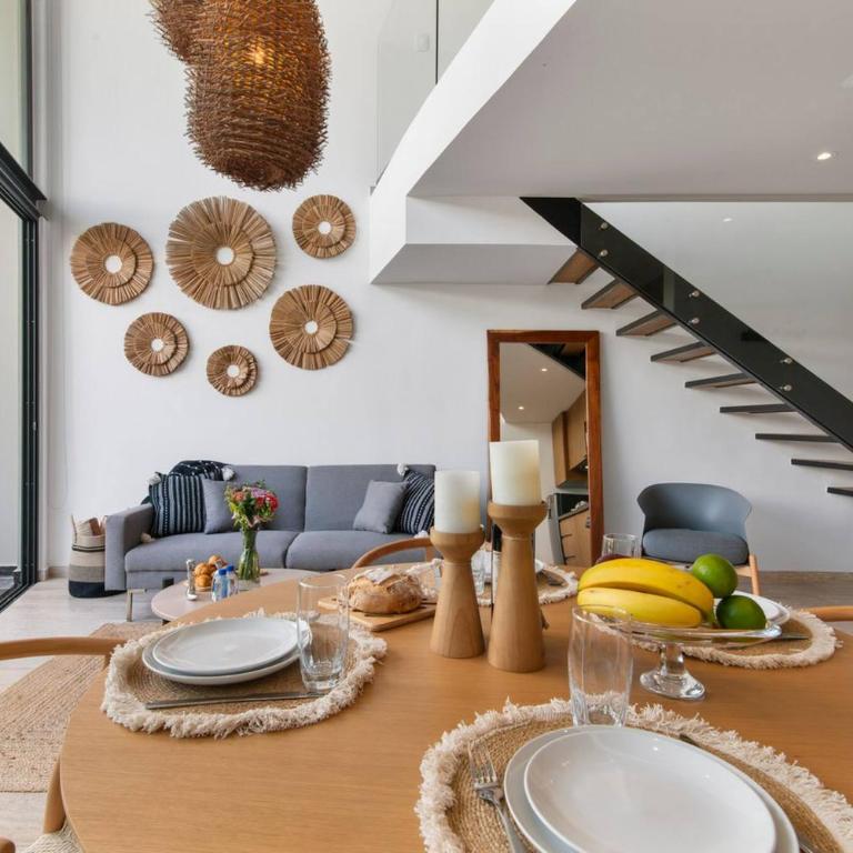 Stylish Loft with Pool Access - Apartamento - 44