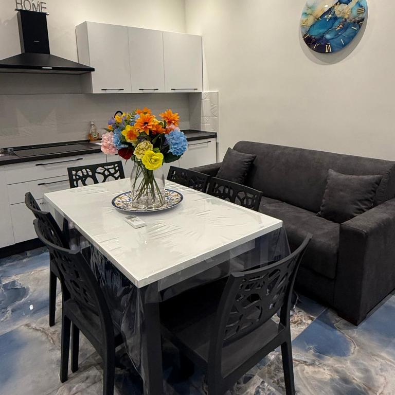 Naomi Luxury Home 2 - One-Bedroom Apartment - 6