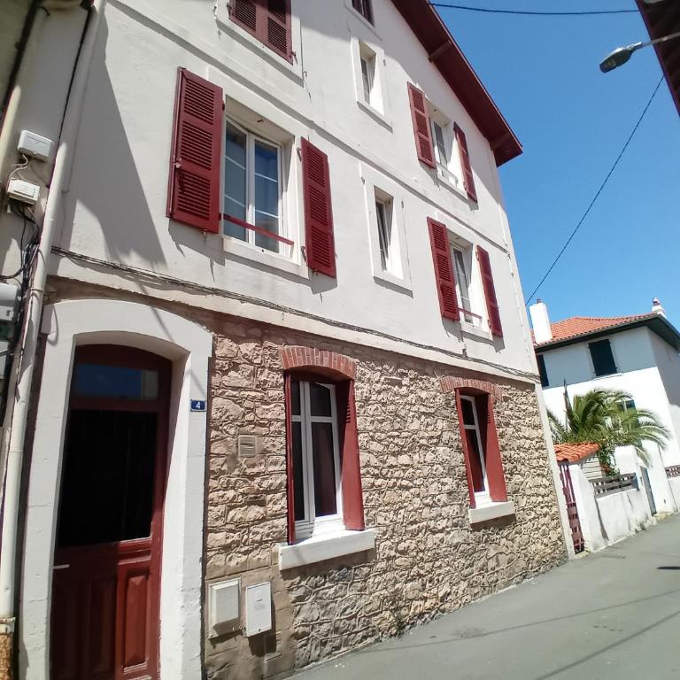 Charmant T2 avec Vue Mer et WIFI – 5 Min de la Plage - FR-1-239-1140 - Apartment mit 1 Schlafzimmer - 9