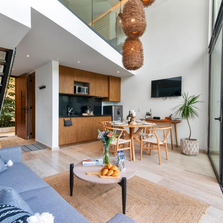 Stylish Loft with Pool Access - Apartamento - 59