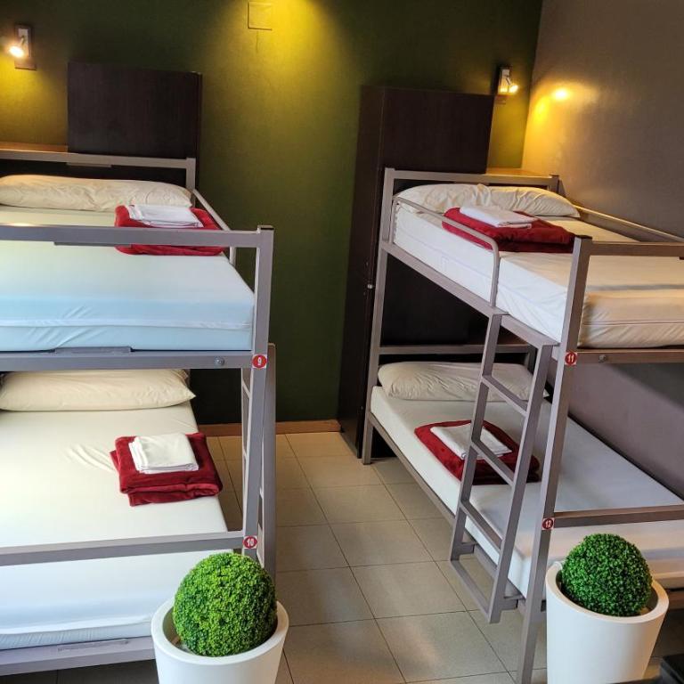 albergue SANTO SANTIAGO - Bunk Bed in Mixed Dormitory Room - 2
