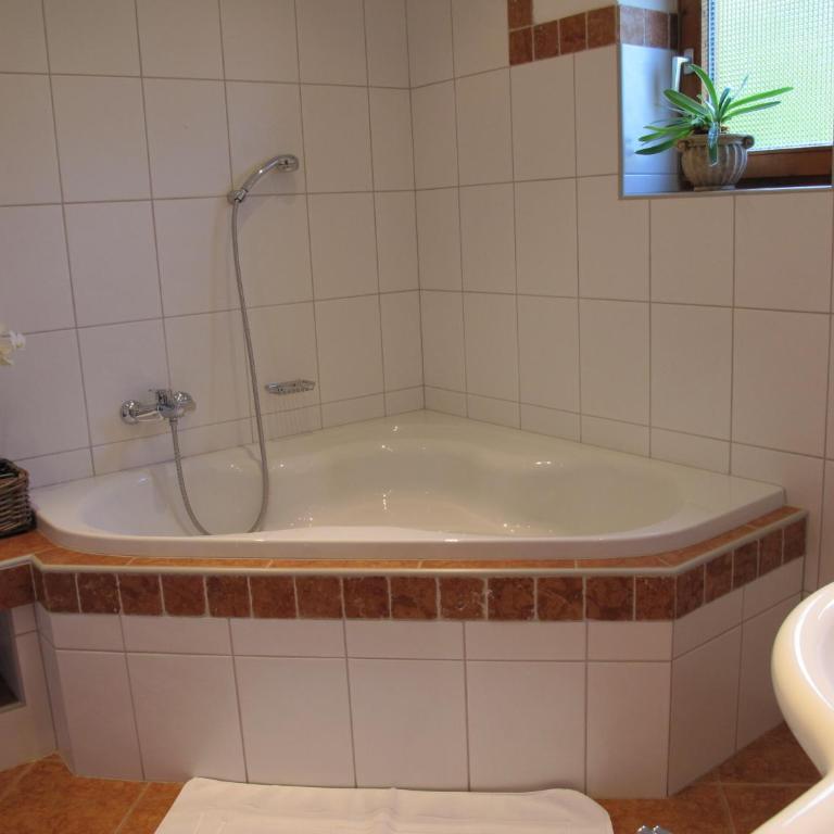 Gästehaus Bergstüberl - Superior Apartment mit 2 Schlafzimmern - 8