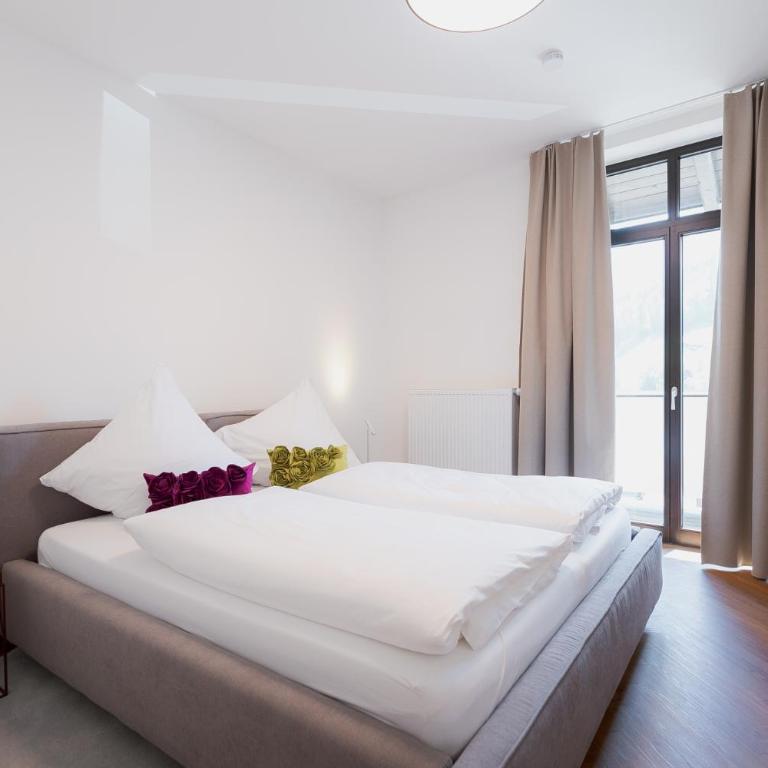 Alpine Apartements Maximilian Berchtesgaden - Apartment mit 4 Schlafzimmern - 3