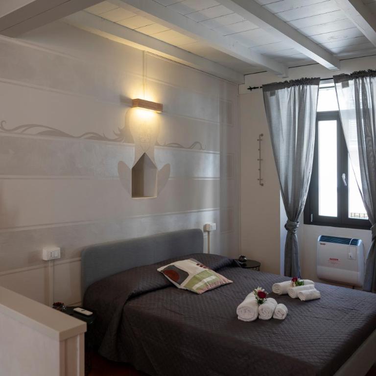 HOMO HOMINI LUPUS - Apartamento de 2 dormitorios - 22