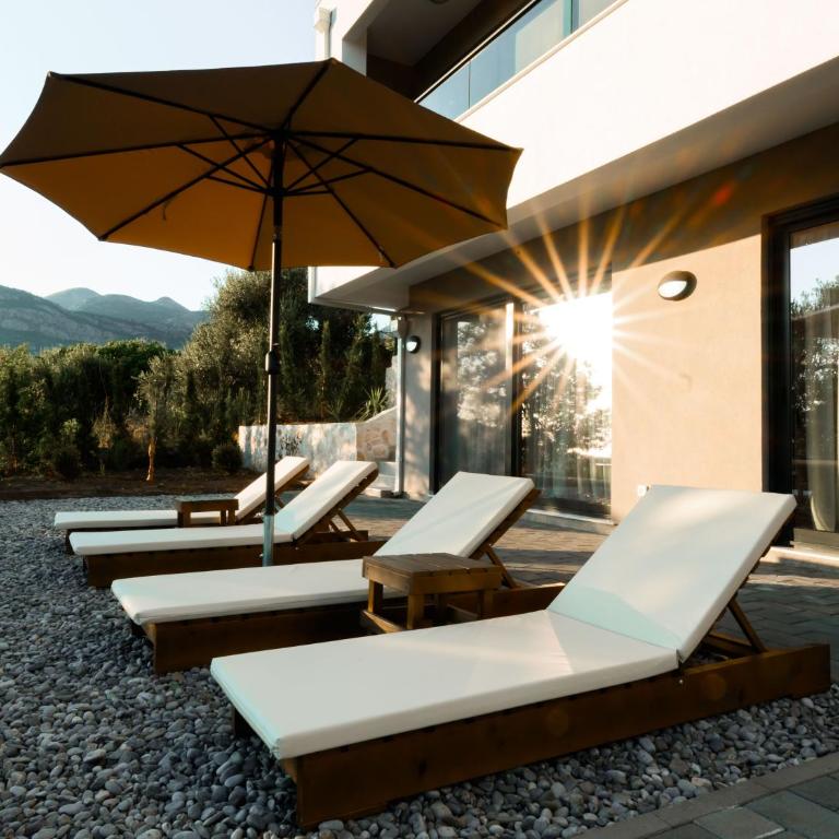 Villa Amara -Luxury Villa with Private Pool & Hot Tub - Three-Bedroom Villa - 26