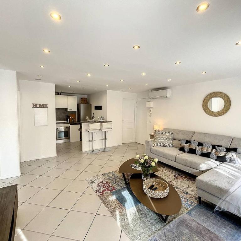 TRA3 - Centre ville Cannes, 3 pièces rénové - Apartamento de 2 dormitorios - 3