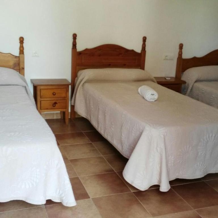 Hostal las Parcelas - Habitación Triple Básica - 5