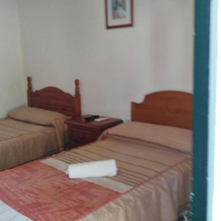 Hostal las Parcelas - Habitación Doble - 2 camas - 2