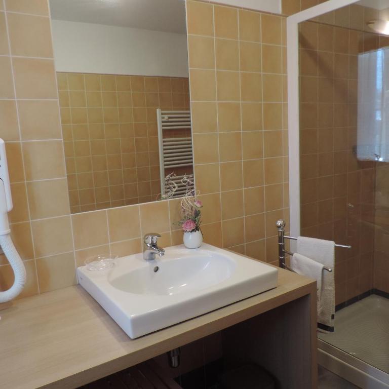 B&B Casa Vanzetta - Habitación Doble con baño privado - 1 o 2 camas - 3