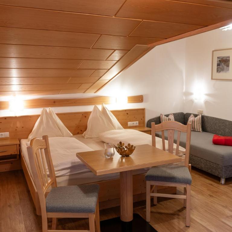 Gästehaus Herrmann - Habitación Triple con balcón - 2