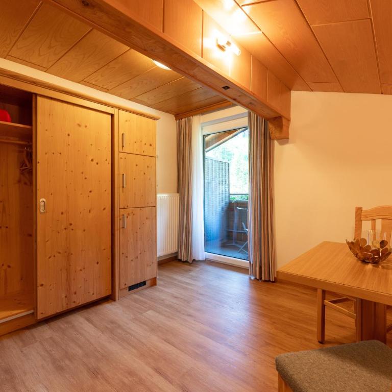 Gästehaus Herrmann - Habitación Triple con balcón - 4