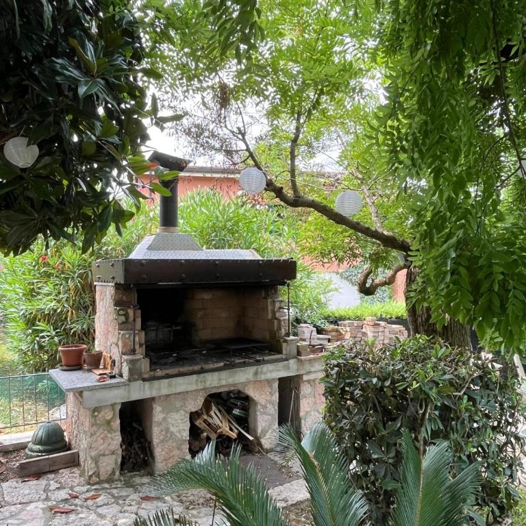 Villino Isabella - Two-Bedroom Family Apartment - 30