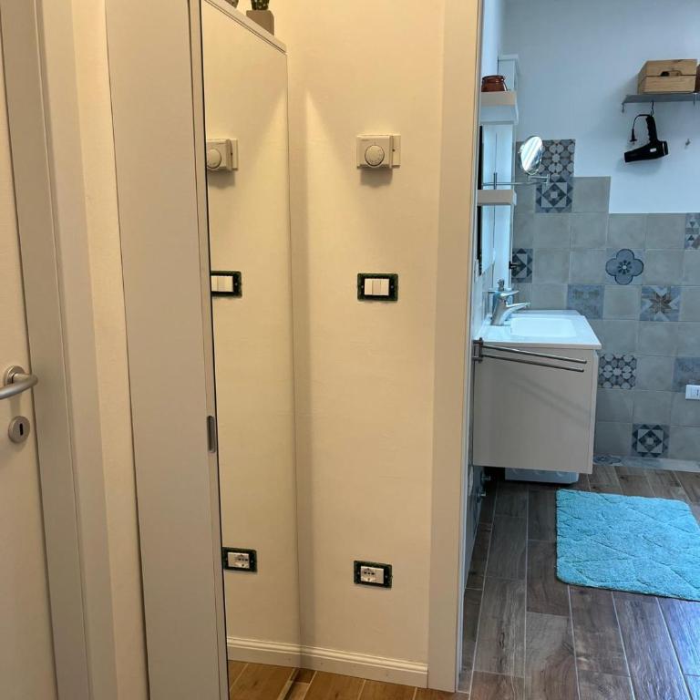 Villino Isabella - Two-Bedroom Family Apartment - 41