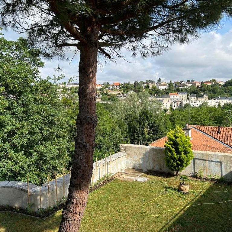 Logement 7 parking gratuit - Appartement 1 Chambre - 17