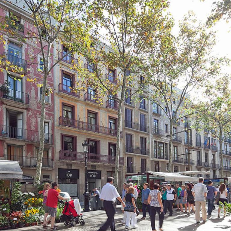 Aparthotel Rambla108 - Two-Bedroom Apartment with Balcony (6 Adultos) - 11