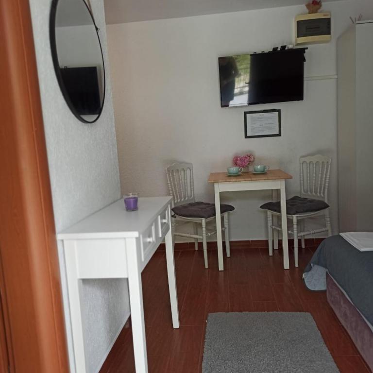 Apartman Tristan - Double Room - 14