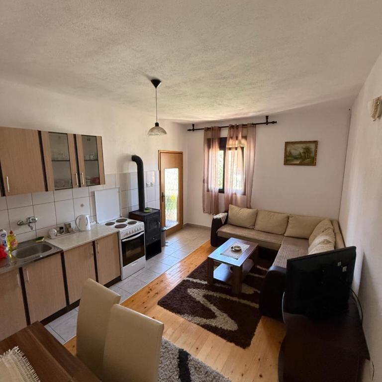 Apartmani Lakicevic - Two-Bedroom Apartment - 3