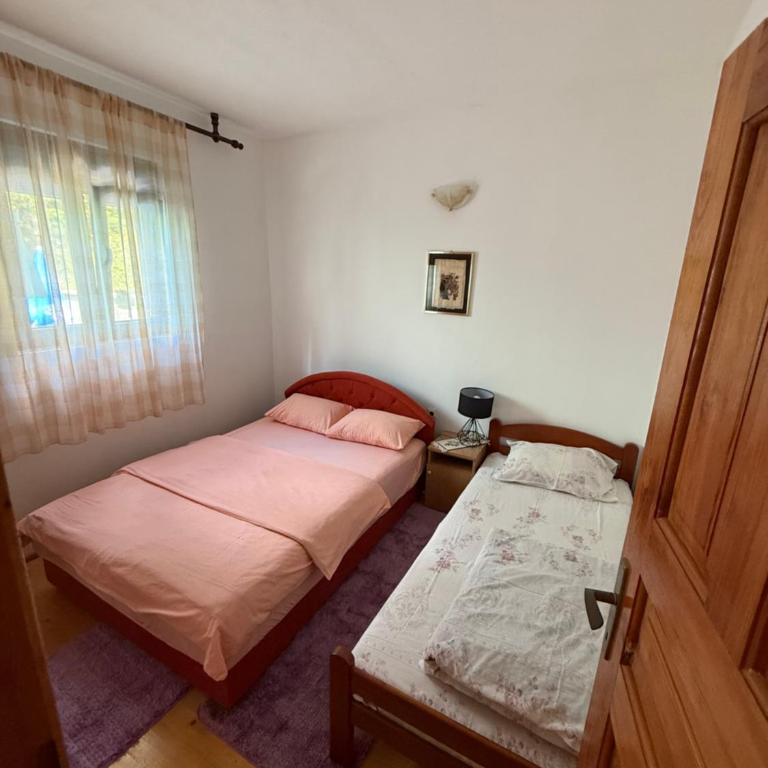 Apartmani Lakicevic - Two-Bedroom Apartment - 8
