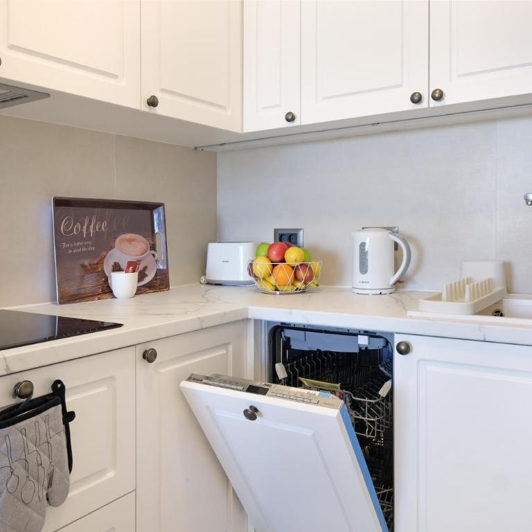 New Luxury Dorcol Downtown Apartment - Two-Bedroom Apartment - 5