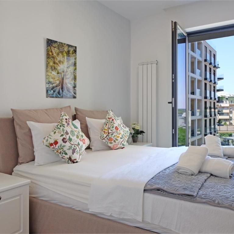 New Luxury Dorcol Downtown Apartment - Two-Bedroom Apartment - 6