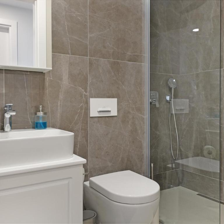 New Luxury Dorcol Downtown Apartment - Two-Bedroom Apartment - 9