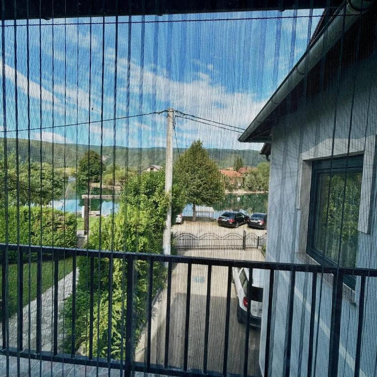 Apartman UnaTesnim - Three-Bedroom Apartment - 3