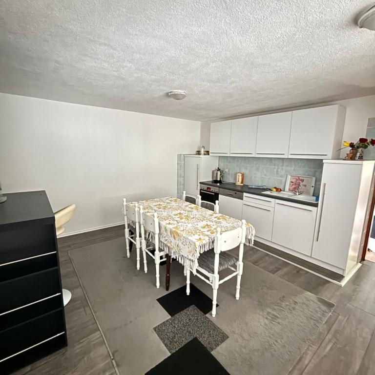 Apartman UnaTesnim - Three-Bedroom Apartment - 5