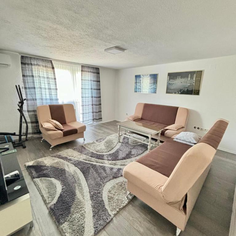 Apartman UnaTesnim - Three-Bedroom Apartment - 11