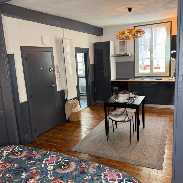 Le Signature - One-Bedroom Apartment - 10