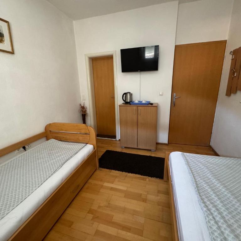 Villa Anja Apartments - Deluxe Double Room - 3