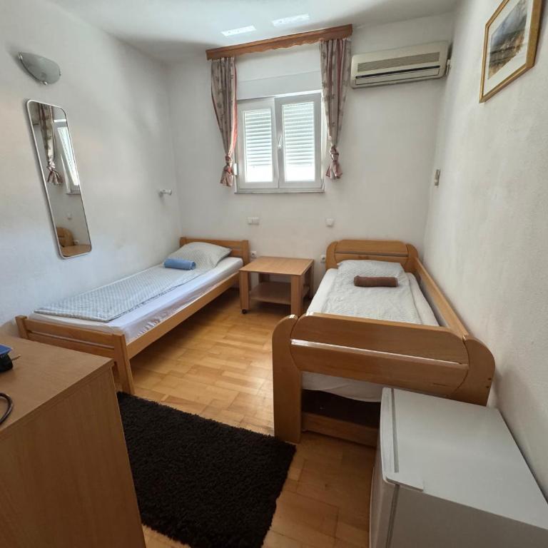 Villa Anja Apartments - Deluxe Double Room - 2