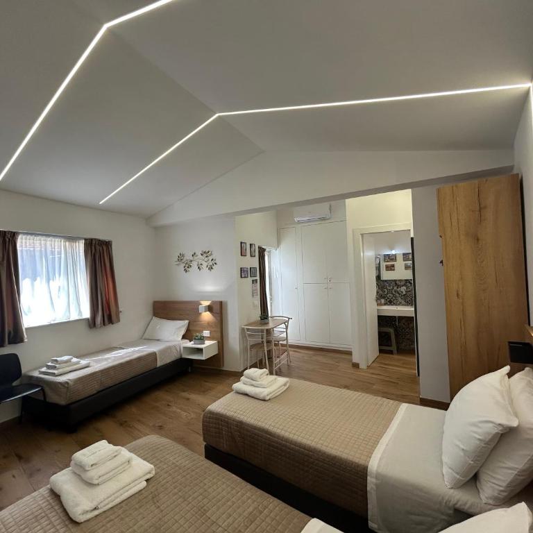 Palermo Centro Affittacamere Spina - Triple Room with Terrace - 11