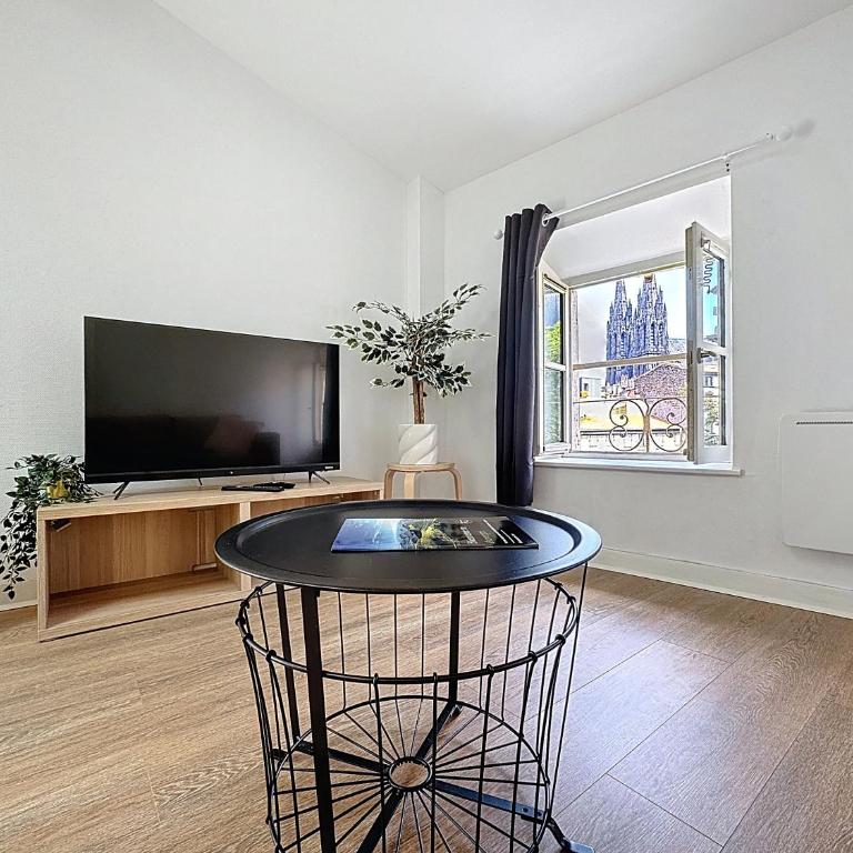 Tour d'Auvergne - Appartements en plein centre ville, proche de la cathédrale et de la place de Jaude - Appartement 1 Chambre - 3