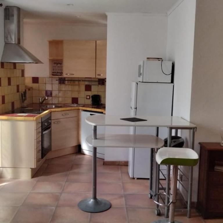 Joli T3 proche centre ville d'Avignon - Appartement 2 Chambres - 1
