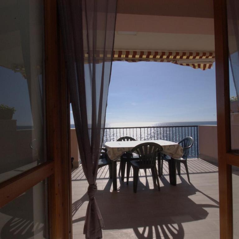 Una Vita Vista Mare - Appartamento con 2 Camere da Letto - 1