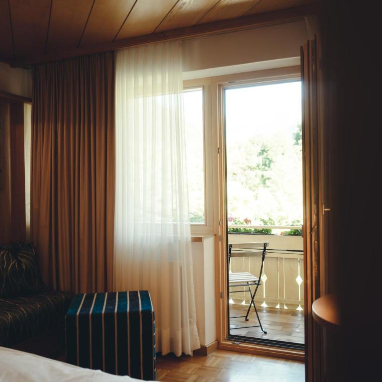 Pension Rudolph - Doppelzimmer mit Bergblick - 3